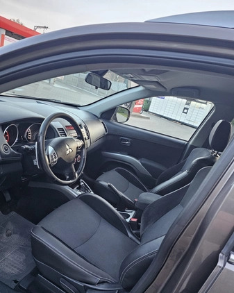 Mitsubishi Outlander cena 27500 przebieg: 273882, rok produkcji 2010 z Poręba małe 106